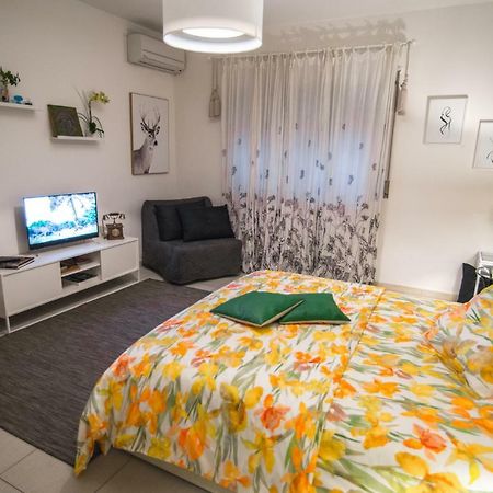 كاتانيا Mayka Home - Gf Apartment المظهر الخارجي الصورة